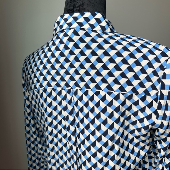 Women’s Geometric Blue and White Button-Up Silk Dress Shirt - Picture 7 of 13